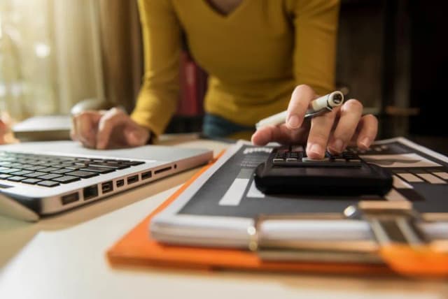 Jakie są koszty zatrudnienia pracownika i jak ich uniknąć? Jakie są koszty zatrudnienia pracownika i jak ich uniknąć?