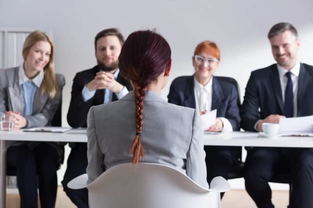 Jak zachowywać się na rozmowie o pracę, aby uniknąć błędów? Jak zachowywać się na rozmowie o pracę, aby uniknąć błędów?