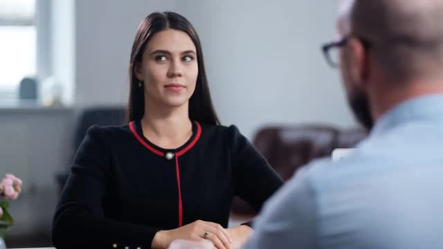 Ile trwa rozmowa o pracę? Poznaj typowe czasy i co wpływa na długość Ile trwa rozmowa o pracę? Poznaj typowe czasy i co wpływa na długość